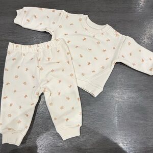 Off-White Cream Baby Set with Star Pattern
